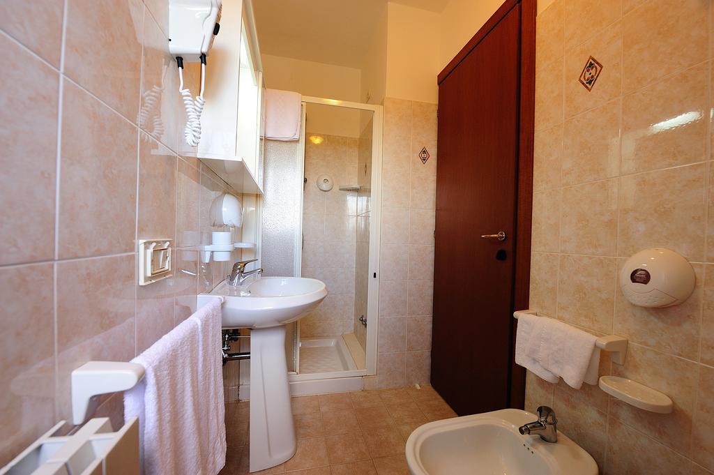 Colle Degli Olivi Snc Guest House Assisi Luaran gambar
